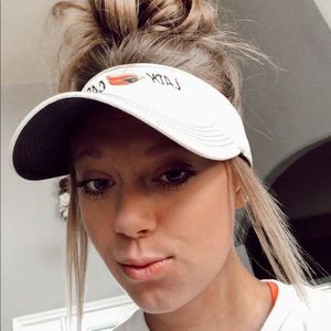 Meet your Posher, Adi